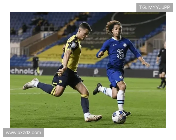 吉灵汉姆与牛津联队的精彩对决分析与赛后点评